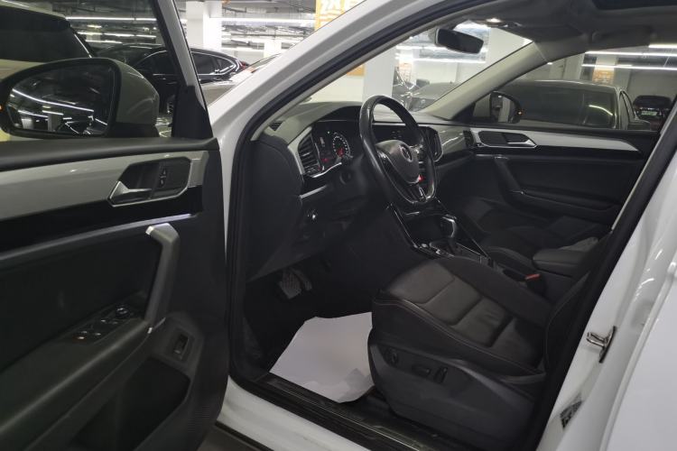 Used Volkswagen Tayron 2022 330TSI Two-Wheel Drive Luxury Smart Connectivity Version
