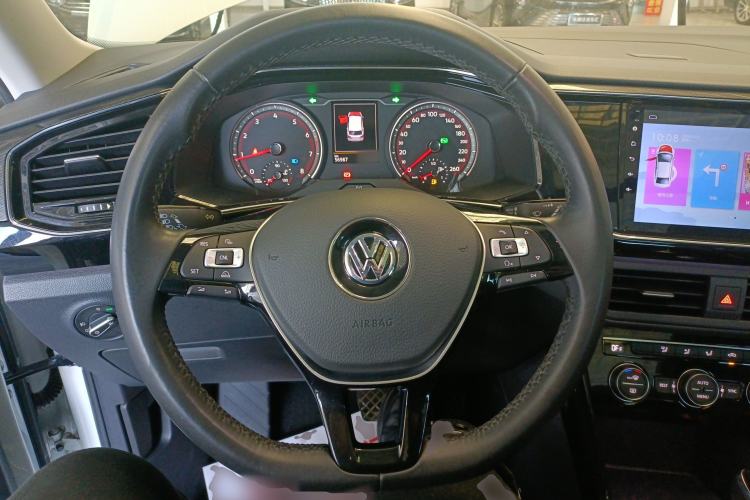 Used Volkswagen Tayron 2019 330TSI Two-Wheel-Drive Luxury Version China V Emission Standard
