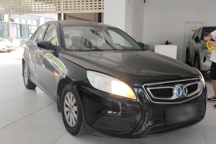 Used BAIC Senova D50 2014 1.5L manual standard version
