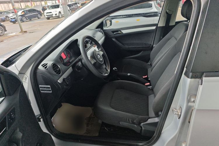 Used Volkswagen Jetta 2015 Zhuihui Edition 1.6L Manual Comfort Model
