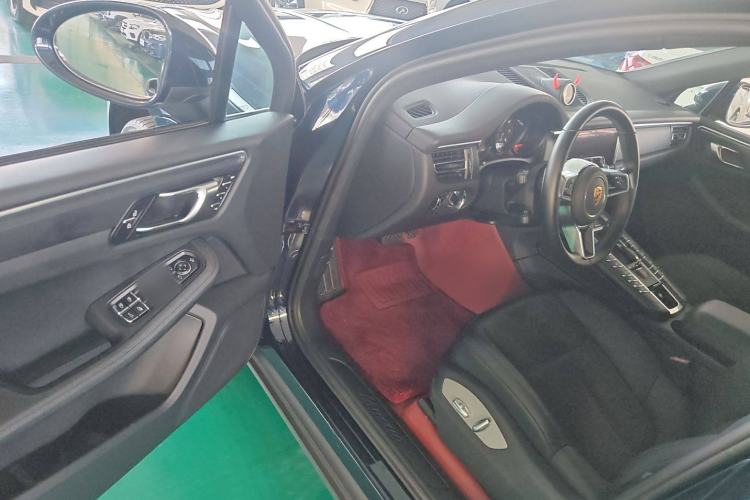 Used Porsche Macan 2021 Macan 2.0T
