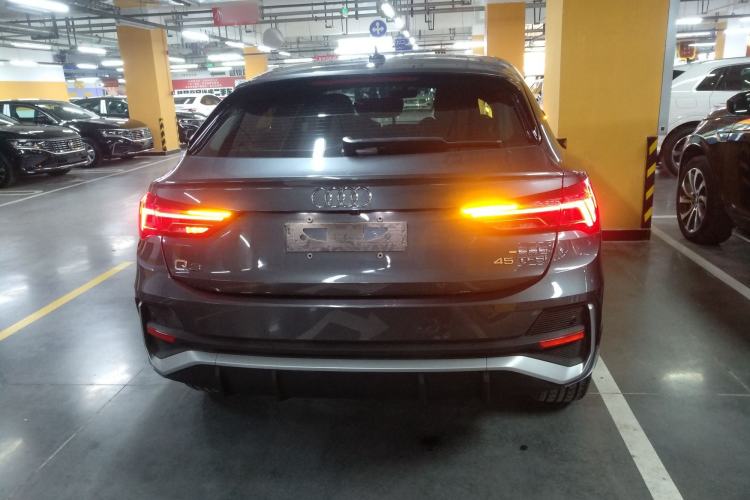 Used Audi Q3 Sportback 2020 40 TFSI Fashion Model
