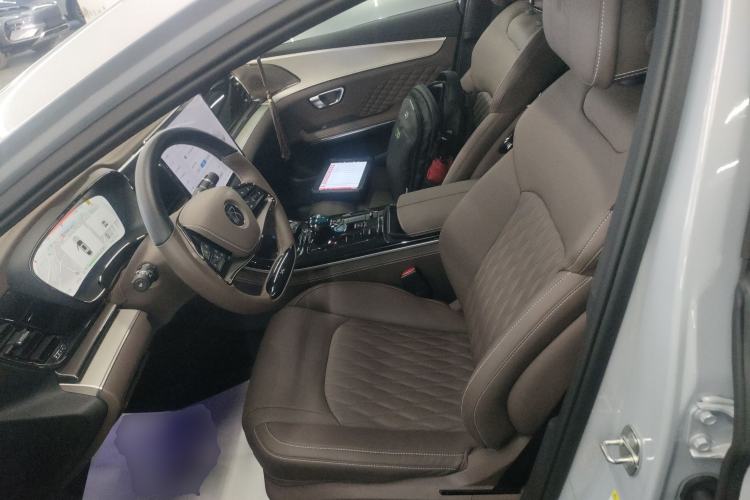 Used BYD Han 2024 EV Glory Edition 605KM Front-Wheel-Drive Premium Model