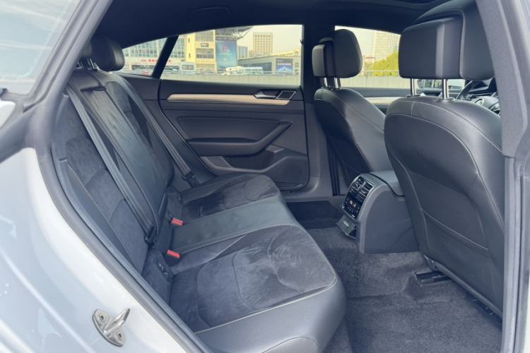 Used Volkswagen FAW-Volkswagen CC 2020 330TSI Huayan Edition China VI Standard
