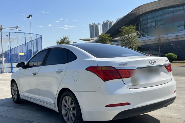 Used Hyundai Mistra 2014 1.8L Automatic Smart GLS
