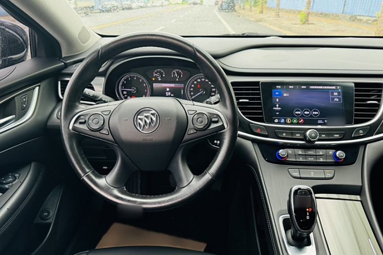 Used Buick LaCrosse 2019 28T Luxury Model
