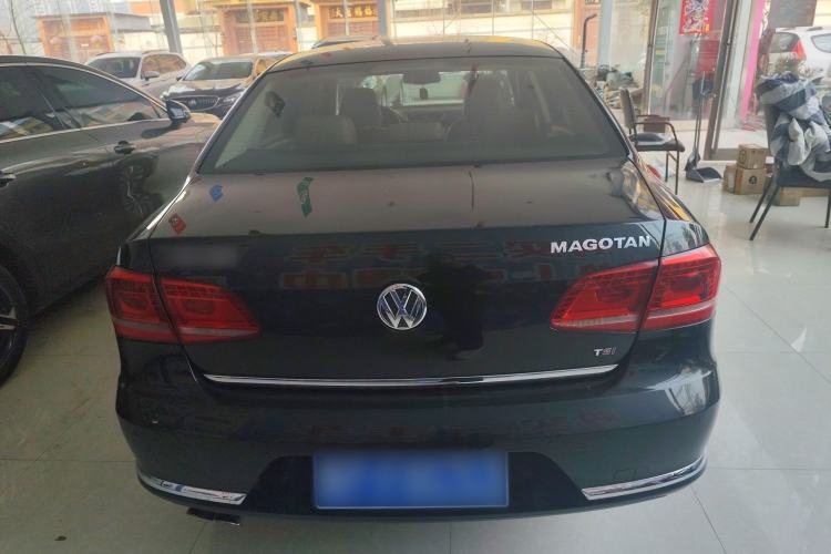 Used Volkswagen Magotan 2015 Facelift 1.8TSI Luxury Model
