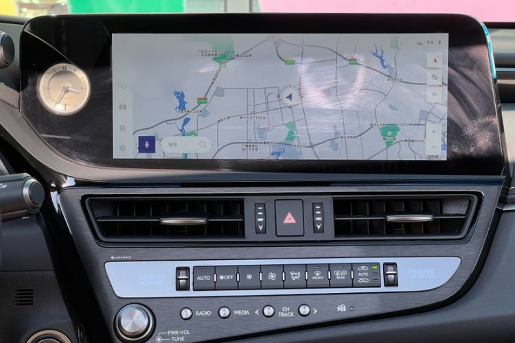 Used Lexus ES 2022 200 Excellence Edition
