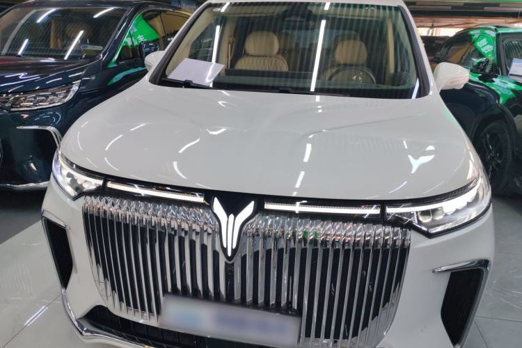 Used VOYAH Dream 2025 EV Four-Wheel Drive Flagship Kunpeng Edition