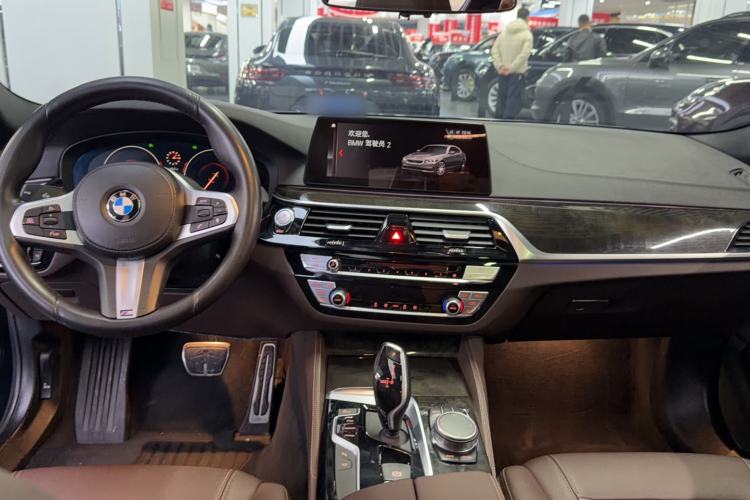 Used BMW 5 Series 2019 525Li M Sport Package