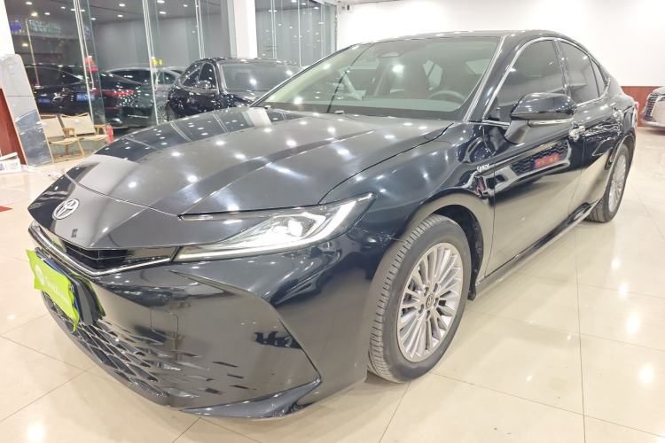 Used Toyota Camry 2024 Dual-Motor 2.0 HGVP Luxury Edition