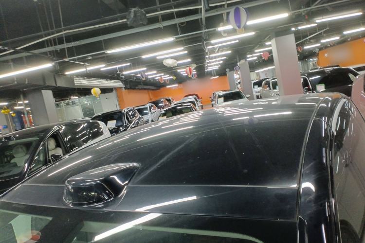 Used Li Auto MEGA 2024 Ultra Model
