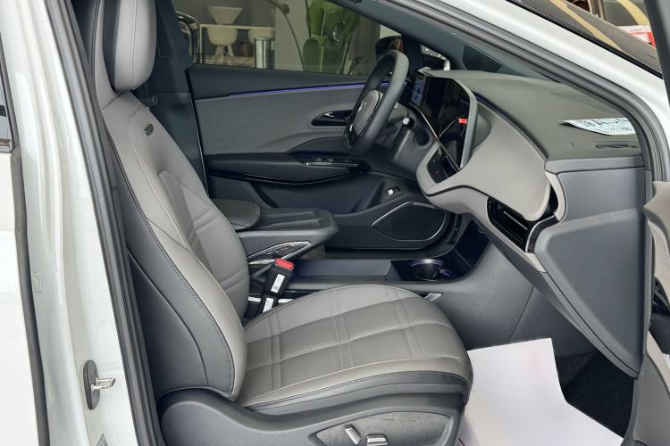 Used Hongqi EH7 2024 690 Pro
