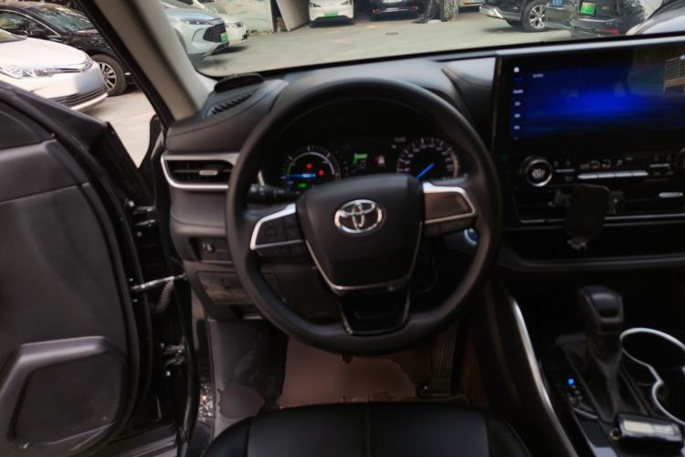 Used Toyota Highlander 2022 Dual-Engine 2.5L 4x4 Elite Edition 7-Seater