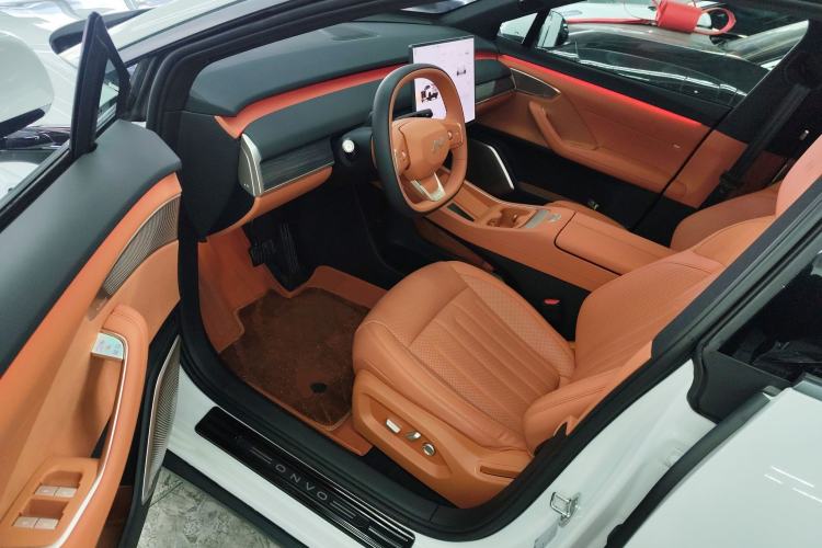 Used ONVO L60 2024 60 kWh Rear-Drive Version
