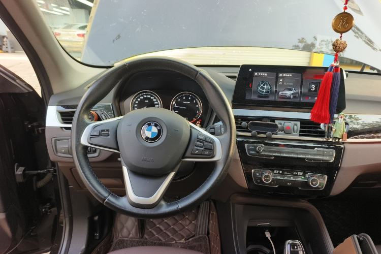 Used BMW X1 2020 sDrive25Li Leading Model
