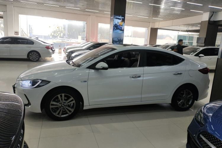 Used Hyundai Elantra 2016 1.4T Dual-Clutch Xuan Dong · Dynamic Version
