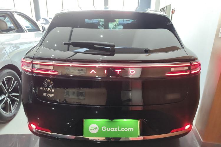 Used Hima AITO M5 2025 Extended-Range Ultra All-Wheel-Drive Version
