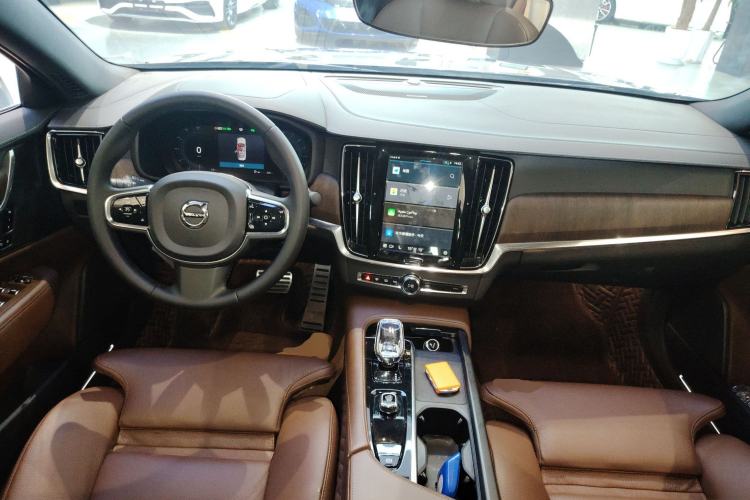 Used Volvo S90 2023 B5 Zhiyuan Luxury Edition