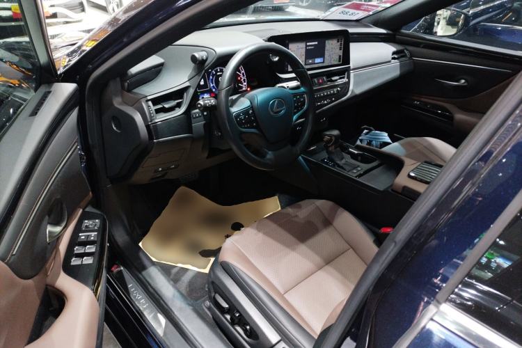 Used Lexus ES 2022 200 Excellence Edition
