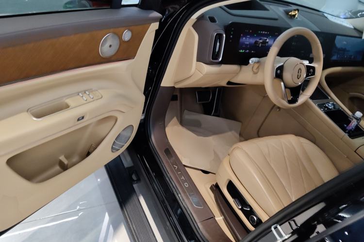 Used Hima AITO M9 2024 Range-Extended Max Edition 52 kWh 6-Seater Version