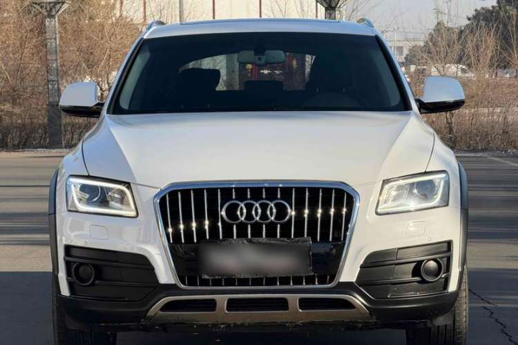 Used Audi Q5 2017 Plus 40 TFSI Technology Model
