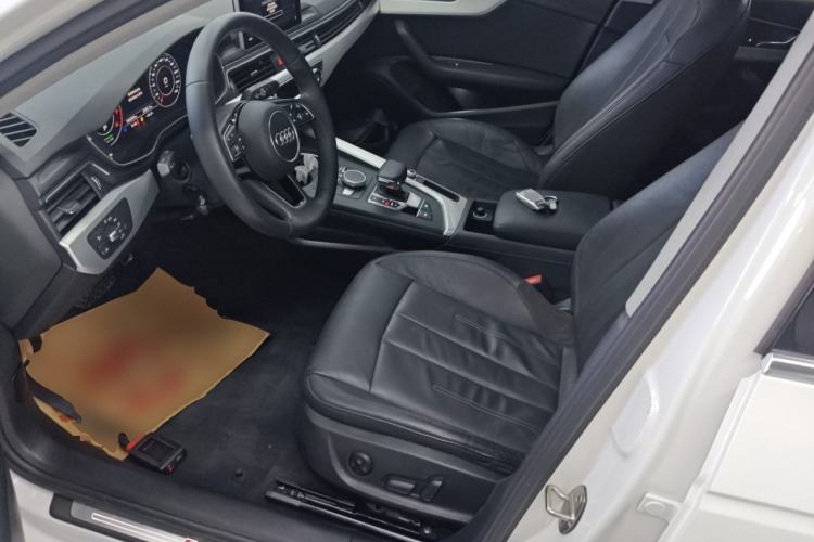 Used Audi A4L 2019 40 TFSI Fashion Edition China VI Emission Standard
