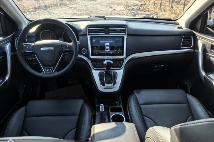 Used Haval H6 2015 Sport Edition 1.5T Automatic Two-Wheel Drive Luxury Model
