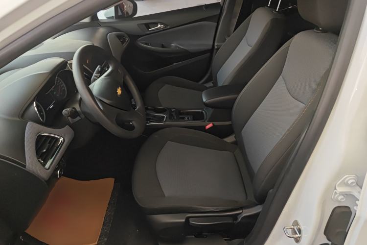 Used Chevrolet Cruze 2018 Revised Version 320 Automatic Pioneer Edition
