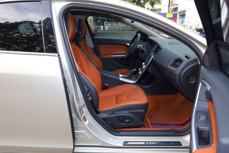 Used Volvo S60 2019 S60L Facelift T5 Intelligent Advanced Edition
