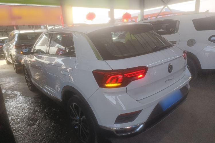 Used Volkswagen T-ROC 2021 280TSI DSG Two-Wheel Drive Comfort Connect Edition