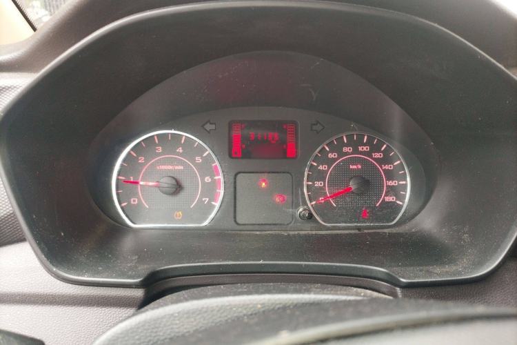 Used Wuling Hongguang V 2022 1.5L Jingqu Version Hydraulic Power Steering LAR