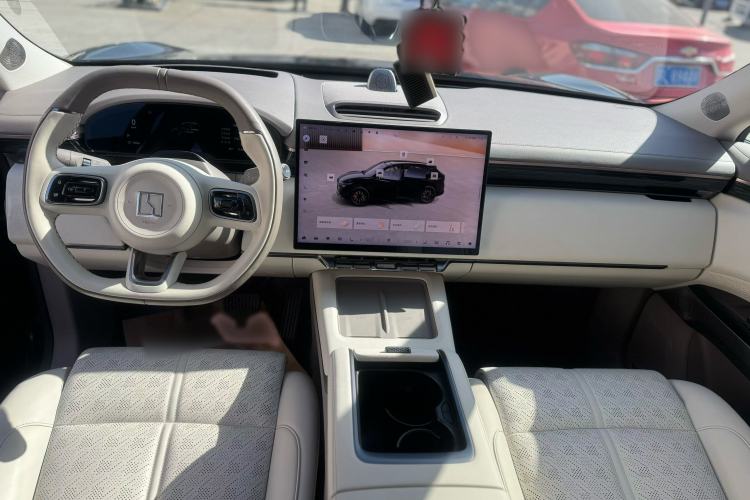 Used Zeekr 7X 2025 100 kWh Long-Range Rear-Wheel Drive with Intelligent Driving Features
