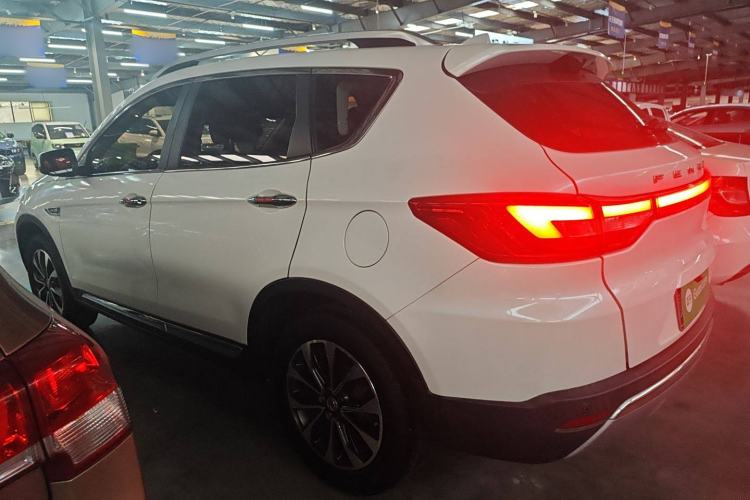 Used Dongfeng Fengdu MX5 2016 2.0L Automatic Flagship Edition
