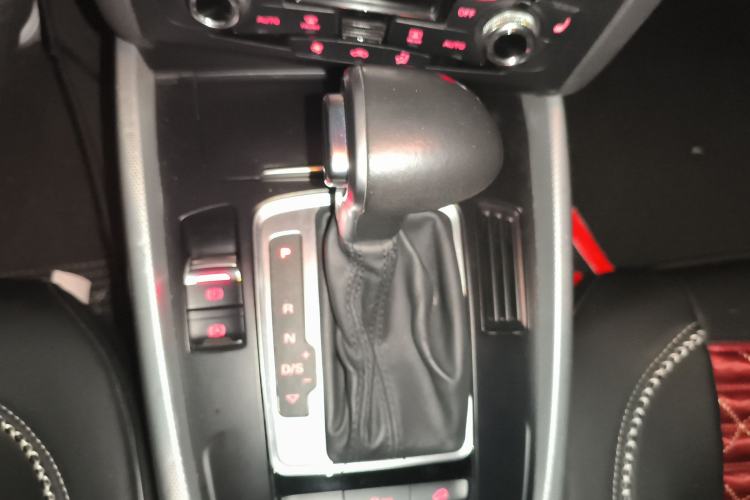 Used Audi Q5 2015 40 TFSI Technology Edition
