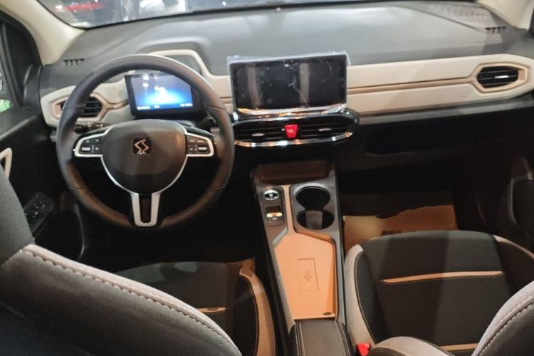 Used SOL E10X 2021 302 km Range Luxury Version 30.2 kWh
