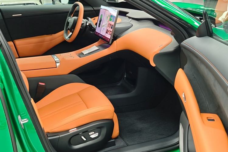 Used  YU7 2025 Ultra-Long Range All-Wheel Drive Pro Version
