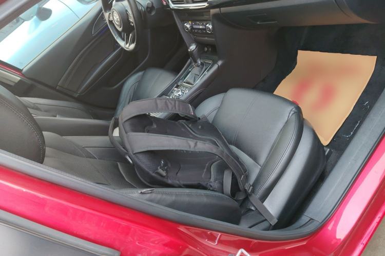 Used Mazda Mazda 3 Axela 2017 Hatchback 2.0L Automatic Sport Model China V Emission Standard