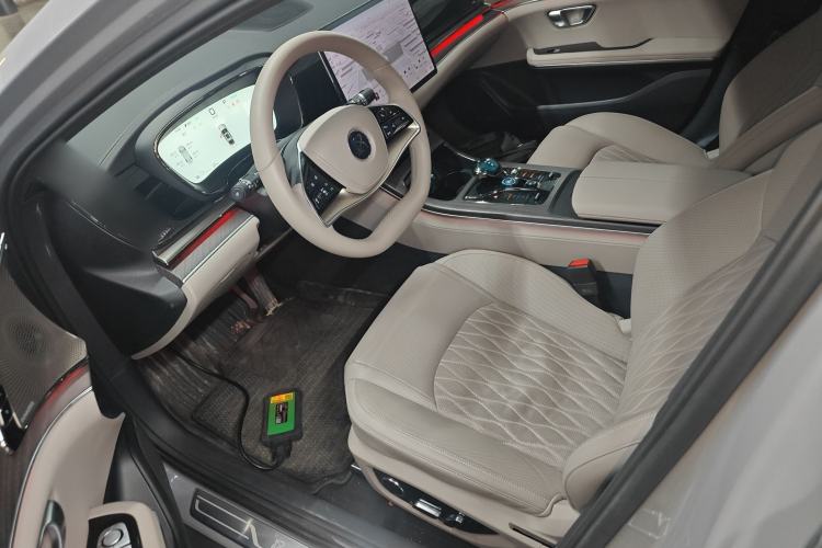 Used BYD Han 2025 EV with 701 km of Laser Radar-Enabled Intelligent Driving
