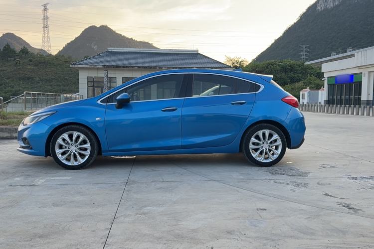 Used Chevrolet Cruze 2017 1.4T Hatchback Dual-Clutch Lingfeng Edition
