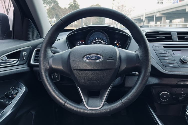 Used Ford Escort 2019 Revised 1.5L Automatic ZhiXiang Version China VI Standard