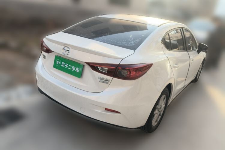 Used Mazda Mazda 3 Axela 2016 Sedan 1.5L Manual Comfort Model
