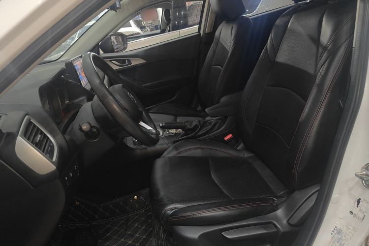Used Mazda Mazda 3 Axela 2017 Sedan 1.5L Automatic Comfort Model China VI Standard
