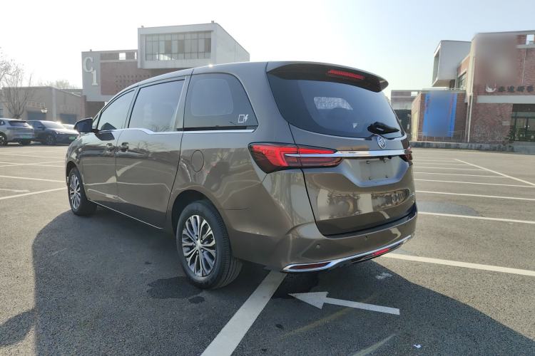 Used Buick GL8 2022 Land Cruiser Executive Class 652T Comfort Model