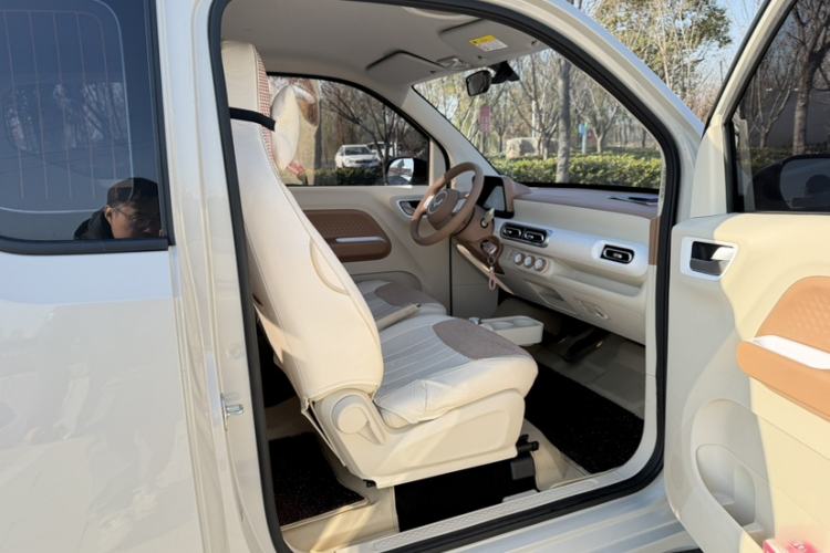 Used Wuling Hongguang MINIEV 2024 3rd Generation 215km Youth Edition
