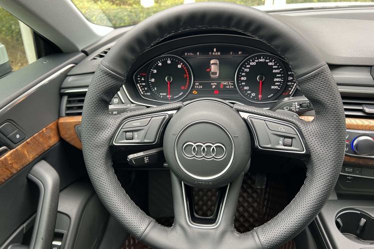 Used Audi A5 2017 Sportback 40 TFSI Fashion Model
