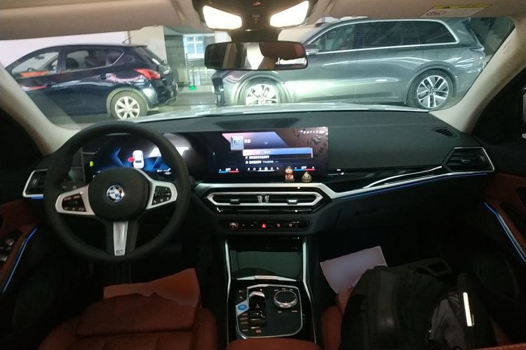 Used BMW i3 2024 eDrive 35 L
