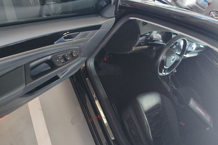 Used Volkswagen Passat 2019 330TSI Elite Edition China VI
