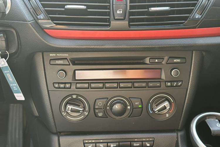 Used BMW X1 2015 sDrive18i Fashion Upgrade Edition
