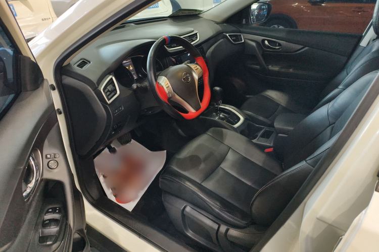 Used Nissan X-Trail 2015 2.0L CVT Comfort MAX Edition 2WD